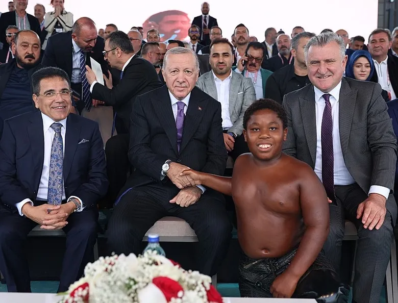 baskan-erdogan-osman-ile-bulustu-yeni-asir-gundeme-tasimisti-1790461721490.jpeg