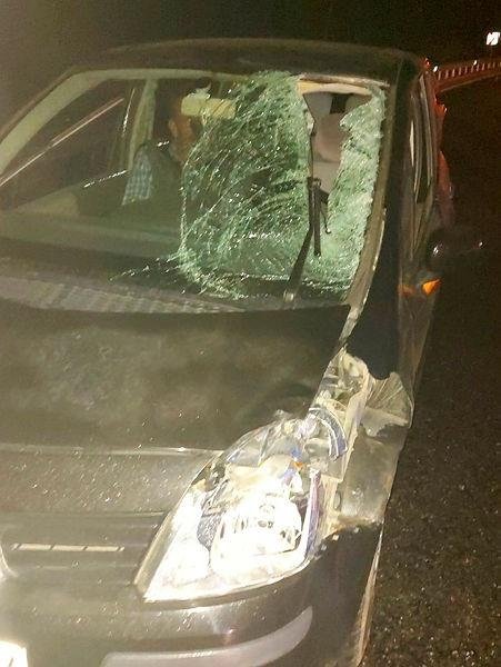 TIR’ı arızalanan tanıdığına yardım etmek isteyen genç canından oldu