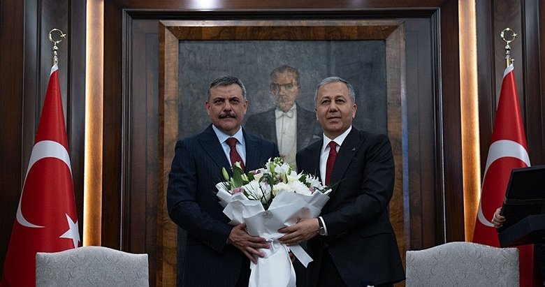 Son dakika: İçişleri Bakanlığı’nda devir teslim töreni gerçekleşti!