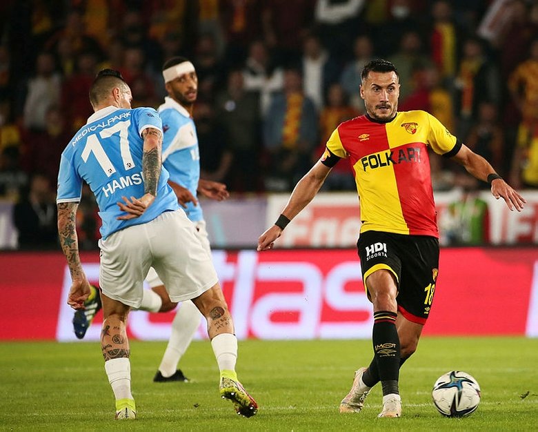 Kulüp devrinin gündeme geldiği Göztepe’de, Tomas futbolcuları uyardı