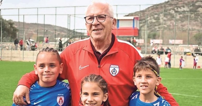 Altınordu’da Başkan Özkan masadan kalktı