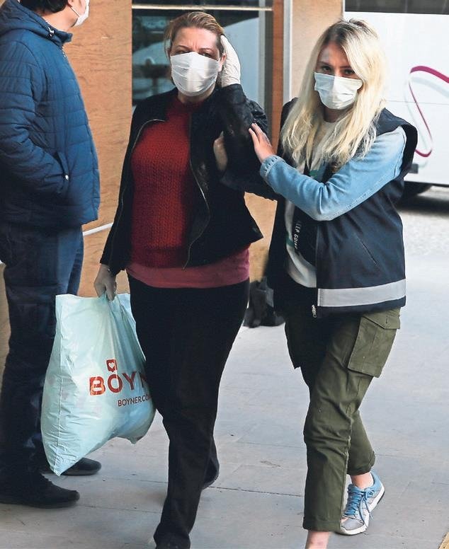 Aksoy adliyeye valizini alıp geldi