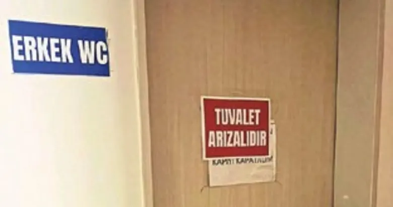 Gaziemir Belediyesi’ne tuvalet ve çatı tepkisi