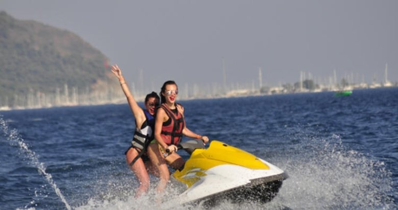 Yabancı turistler Muğla plajlarını doldurdu