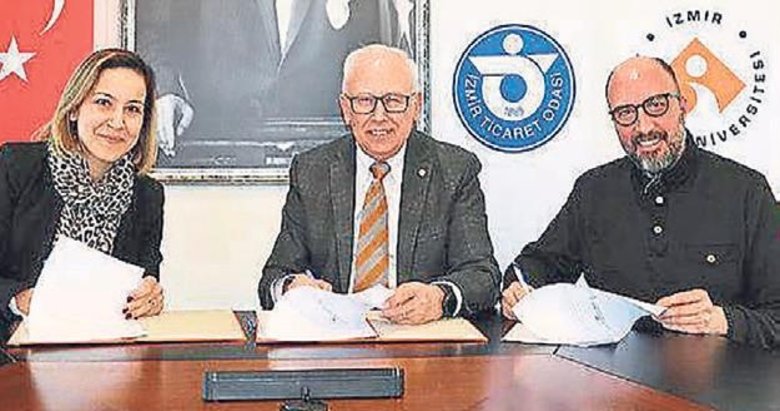 İzmir Ekonomi’den 300 öğrenciye fırsat