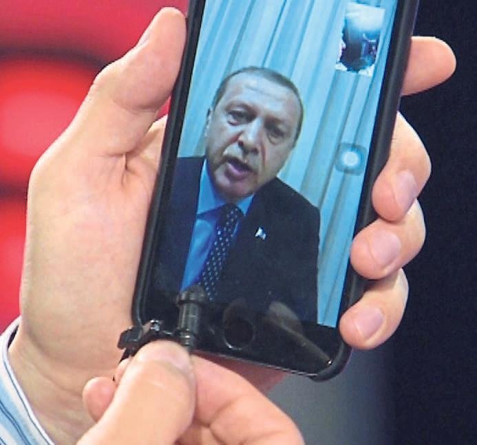 Suikast timi baltayı taşa vurdu