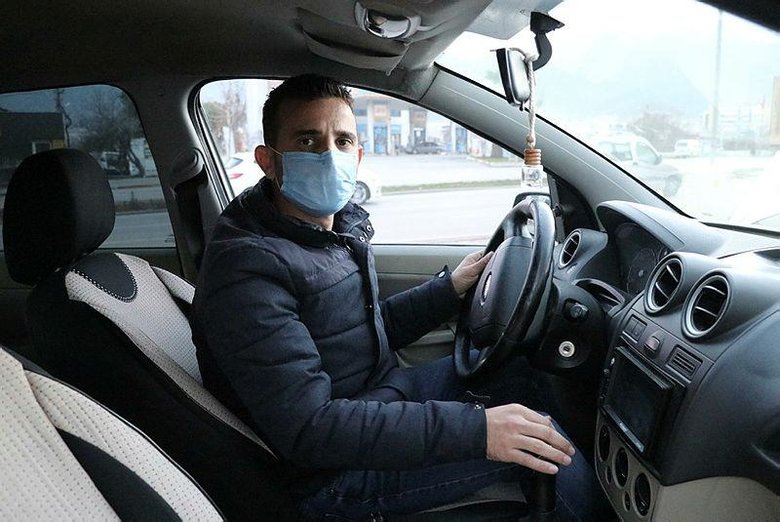 İkinci el otomobil aldı, hayatının şokunu yaşadı! Aracın yarısı...