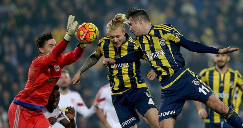 Kjaer Fener’e dönüyor