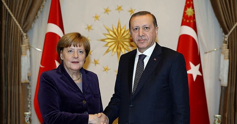 Son dakika: Başkan Erdoğan, Angela Merkel ile video konferansla görüştü
