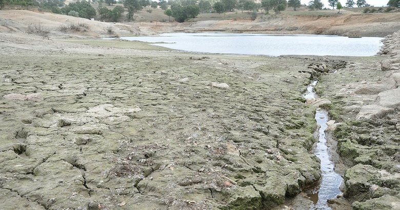 Kütahya Efir Göleti’nde su seviyesi yüzde 80 azaldı