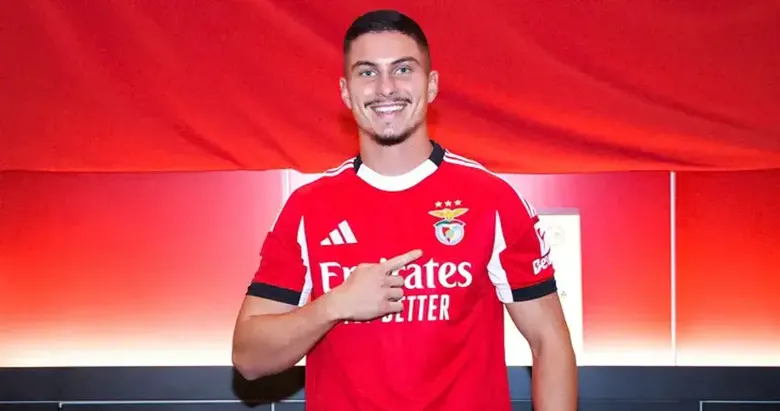 Galatasaray çift koldan