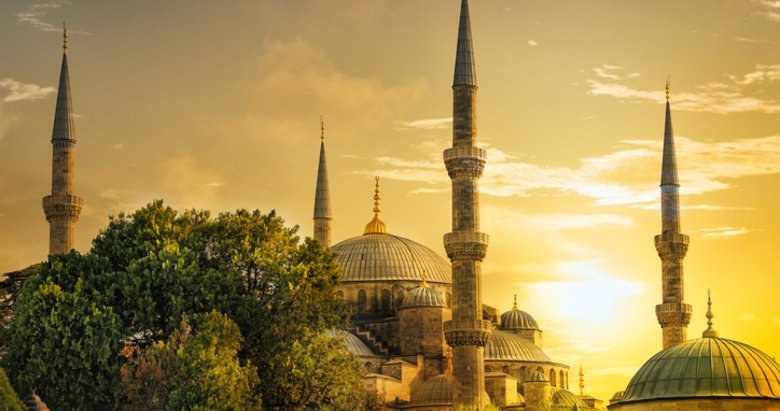 İzmir iftar saati tarih 28 Mart Salı! İzmir’de akşam ezanı saat kaçta okunacak?