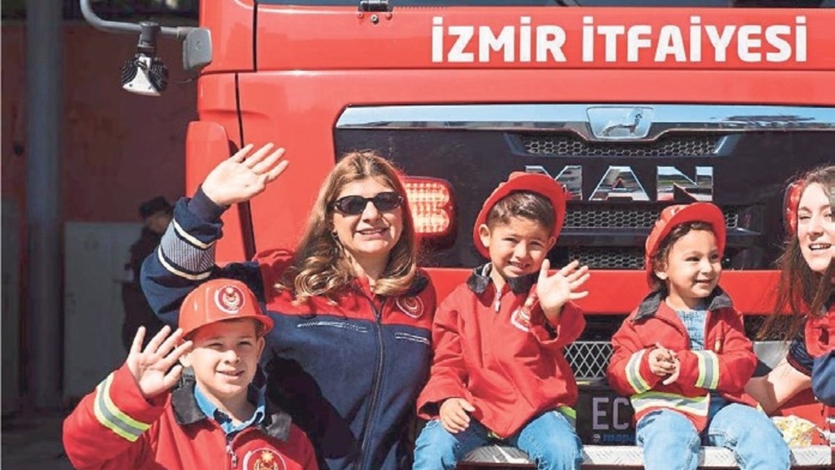 İzmir'de alevlere koşan süper anneler
