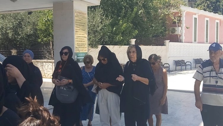 Oryantal Asena’nın acı günü! Gözyaşlarına boğuldu