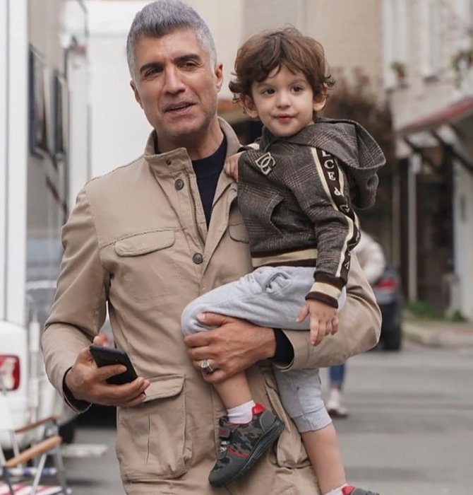 Özcan Deniz’den dikkat çeken açıklama: Bütün hayatımı masaya sürdüm