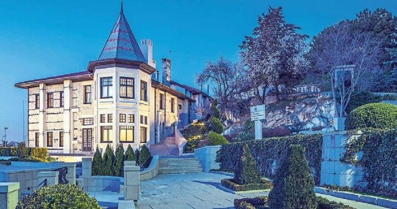 Tarihin tanığı köşk yeniden ziyarete açıldı