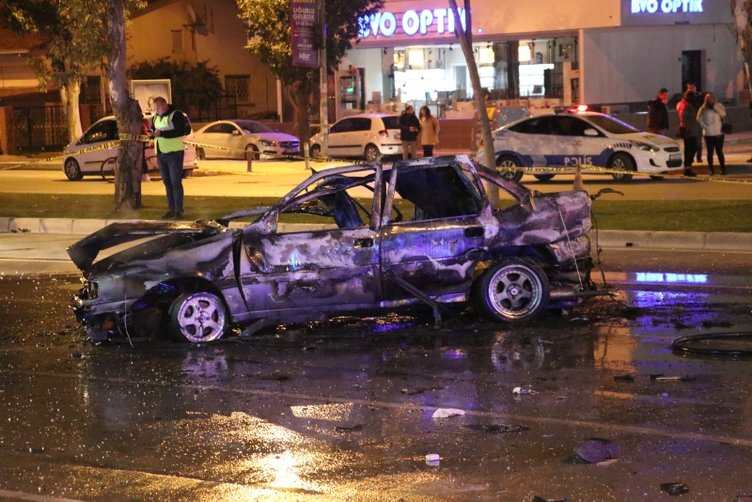 İzmir’de dehşet! Takla atan otomobil alev aldı