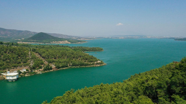 izmir-barajlarinda-son-durum-izsu-acikladi-tahtali-barajinin-doluluk-orani-ne-kadar-1777012508418.png