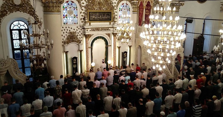 İzmir’de bayram namazı saat kaçta? İşte il il bayram namazı saatleri...