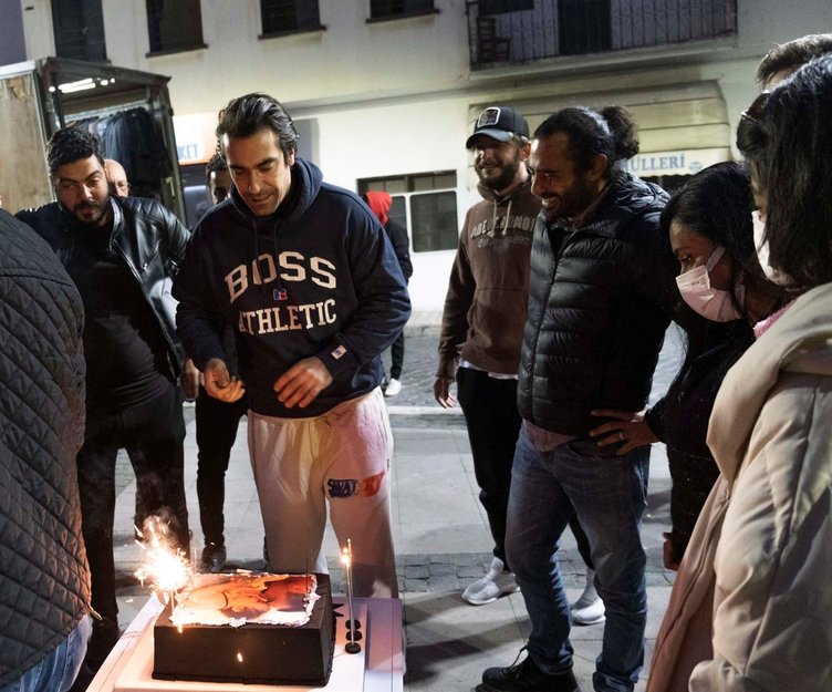 Bir Zamanlar Çukurova’nın Hakan’ı İbrahim Çelikkol’a sette sürpriz doğum günü!