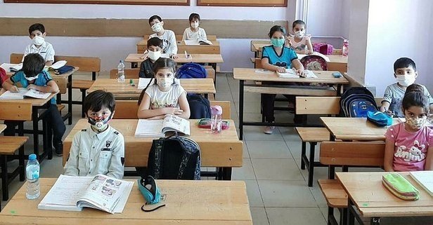 Sağlık Bakanı Koca, Koronavirüs Bilim Kurulu’nun aldığı kararları açıkladı