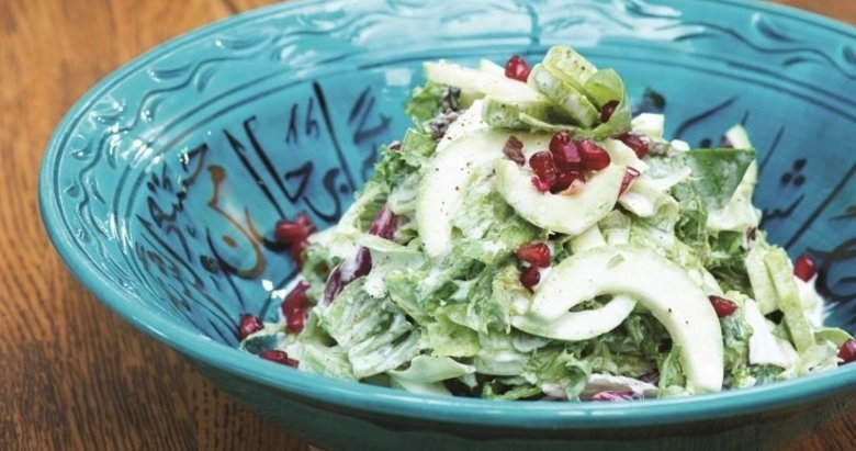 Kabak salatası nasıl yapılır? Kabak salatası tarifi ve malzemeleri...