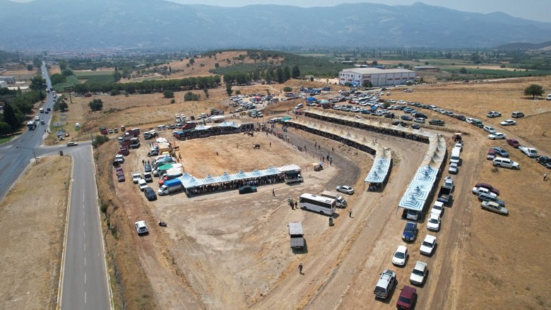 Tire’de boğaları sıcak bile engellemedi