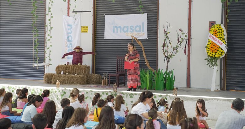 İzmir’de Masal Fabrikada