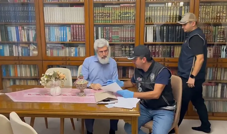 alparslan-kuytul-operasyonunda-ortaya-cikti-yegeni-fetonun-mahrem-sorumlusuymus-1787221626279.png