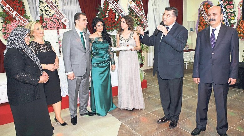 chp li meclis uyesinin kardesine maas