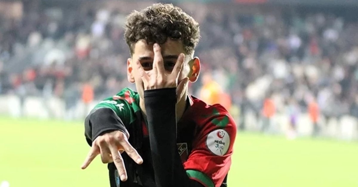 Adem Kadıköy yolcusu