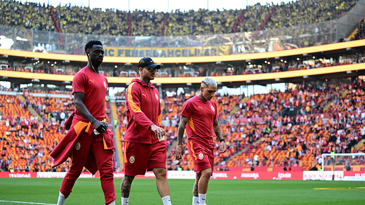 Galatasaray'da ayrılık rüzgarı! Ülkesine mi dönüyor?