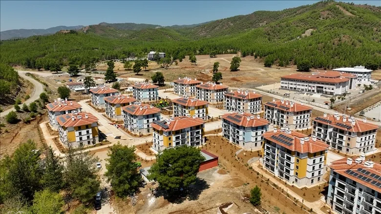 toki-500-bin-sosyal-konut-projesinde-2-kura-cekildi-4-bin-905-daire-sahibini-buldu-1783093148098.jpg