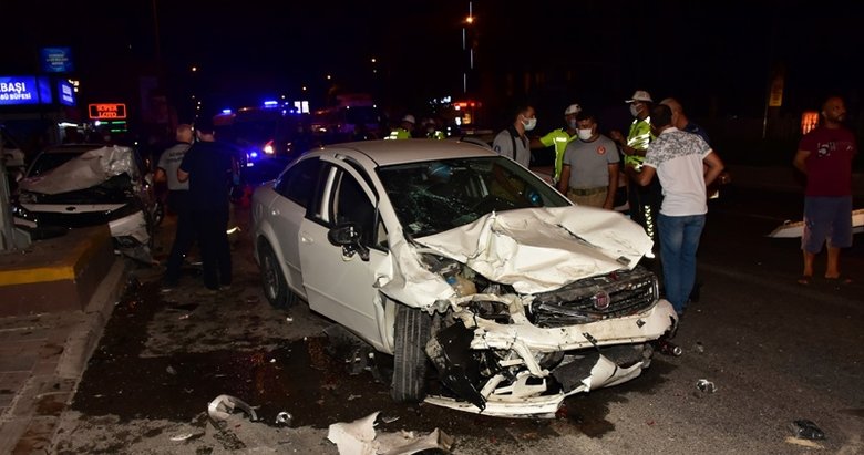 İzmir’de korkunç kaza! Ortalık savaş alanına döndü