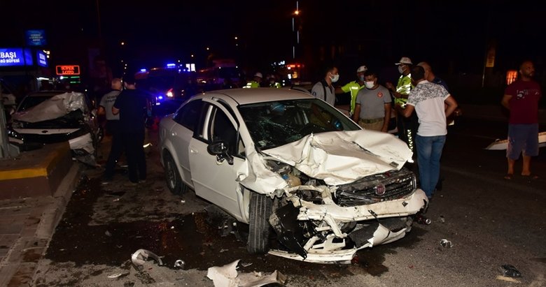 İzmir’de korkunç kaza! Ortalık savaş alanına döndü