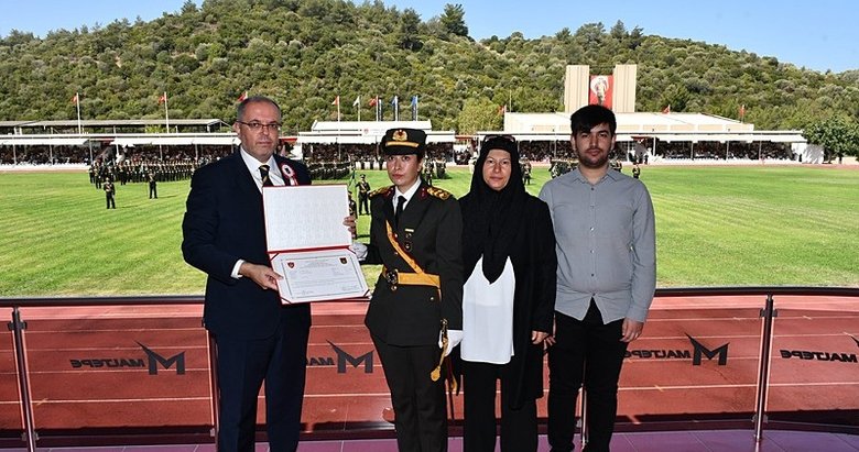 Başkan Erdoğan’dan, 15 Temmuz şehidi Ömer Halisdemir’in kızı için tebrik telefonu