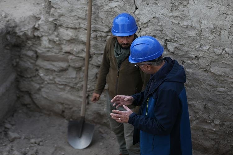 Alexandria Troas’ta bulunan çarşı yapısı kazılıyor