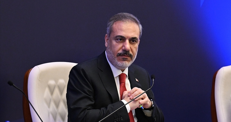 Bakan Fidan İranlı mevkidaşı Arakçi ile görüştü