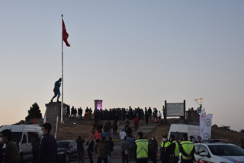 Zafer Treni ’Büyük Taaruz’un başladığı Afyon Kocatepe’ye ulaştı