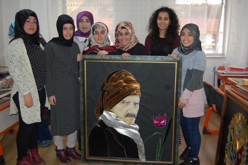 Cumhurbaşkanı Erdoğan için özel çivili tablo