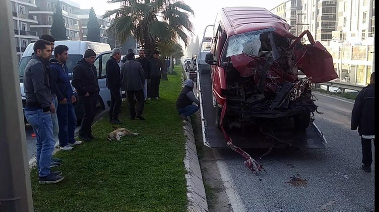 İzmir’de feci kaza! Köpeği görünce direksiyonu kırdı ve...