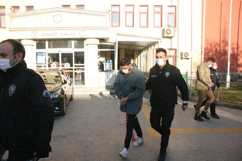 Kari Koca Cifti Darp Edip Polislere Saldiran 4 Kisi Tutuklandi