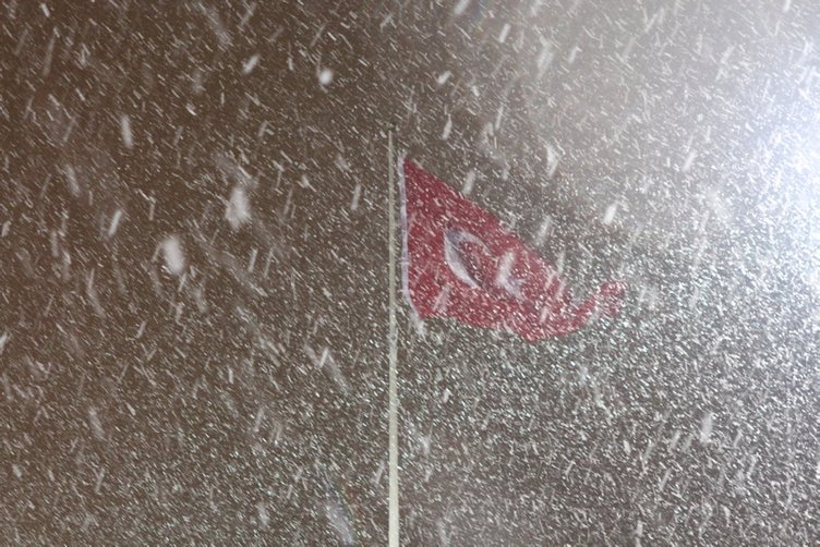İzmir’de bugün hava nasıl olacak? Kar yağacak mı? Meteoroloji’den son dakika hava durumu uyarısı! 7 Ocak 2019 hava durumu