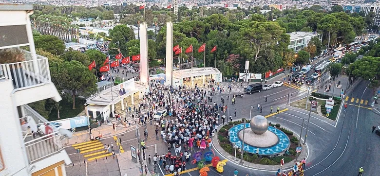 İzmir Fuarı 95. kez kapılarını açtı