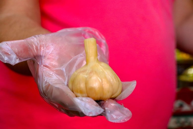 Sarımsak turşusunun faydaları saymakla bitmiyor! Bağışıklık güçlendirmeye birebir