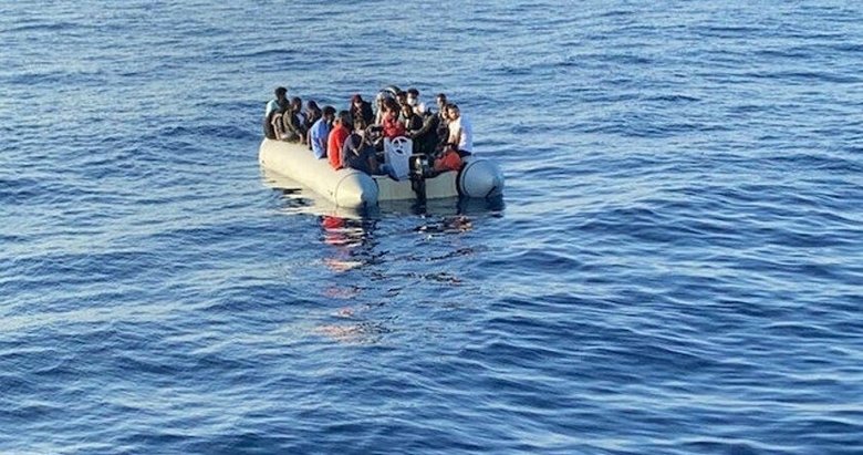 Datça’da 25 kaçak göçmen kurtarıldı