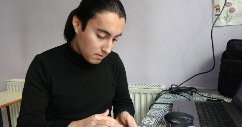 Aydınlı Hüseyin Apple’a rest çekti