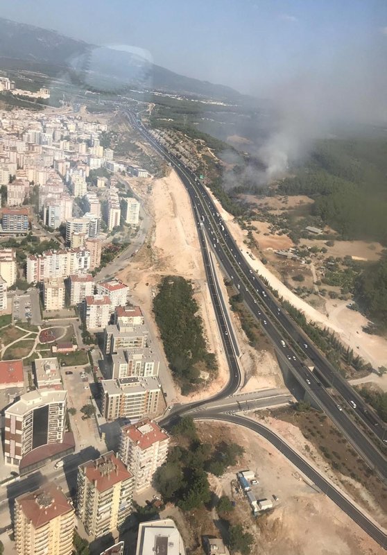 izmir bucada yangin panigi direksiyon hakimiyetini kaybedince