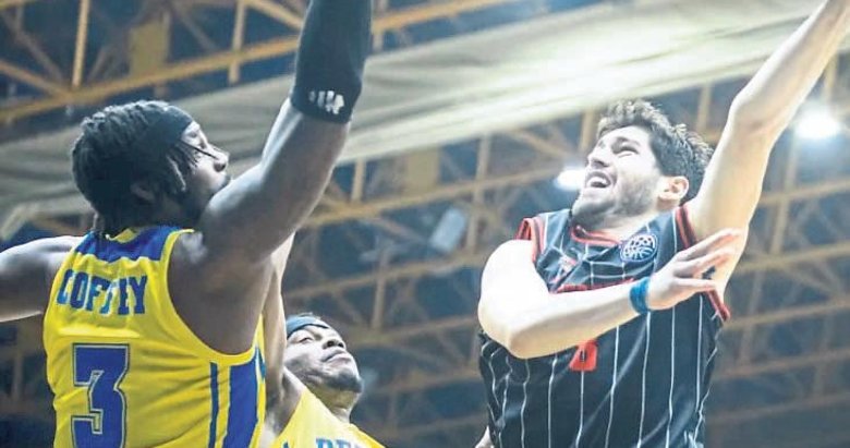 Manisa Basket ilk yenilgisini aldı