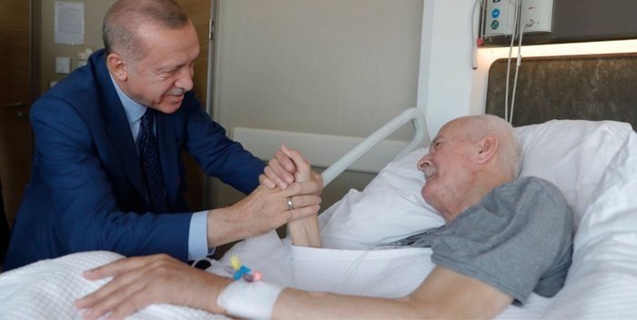 Son dakika: Eski bakanlardan Şevket Kazan hayatını kaybetti